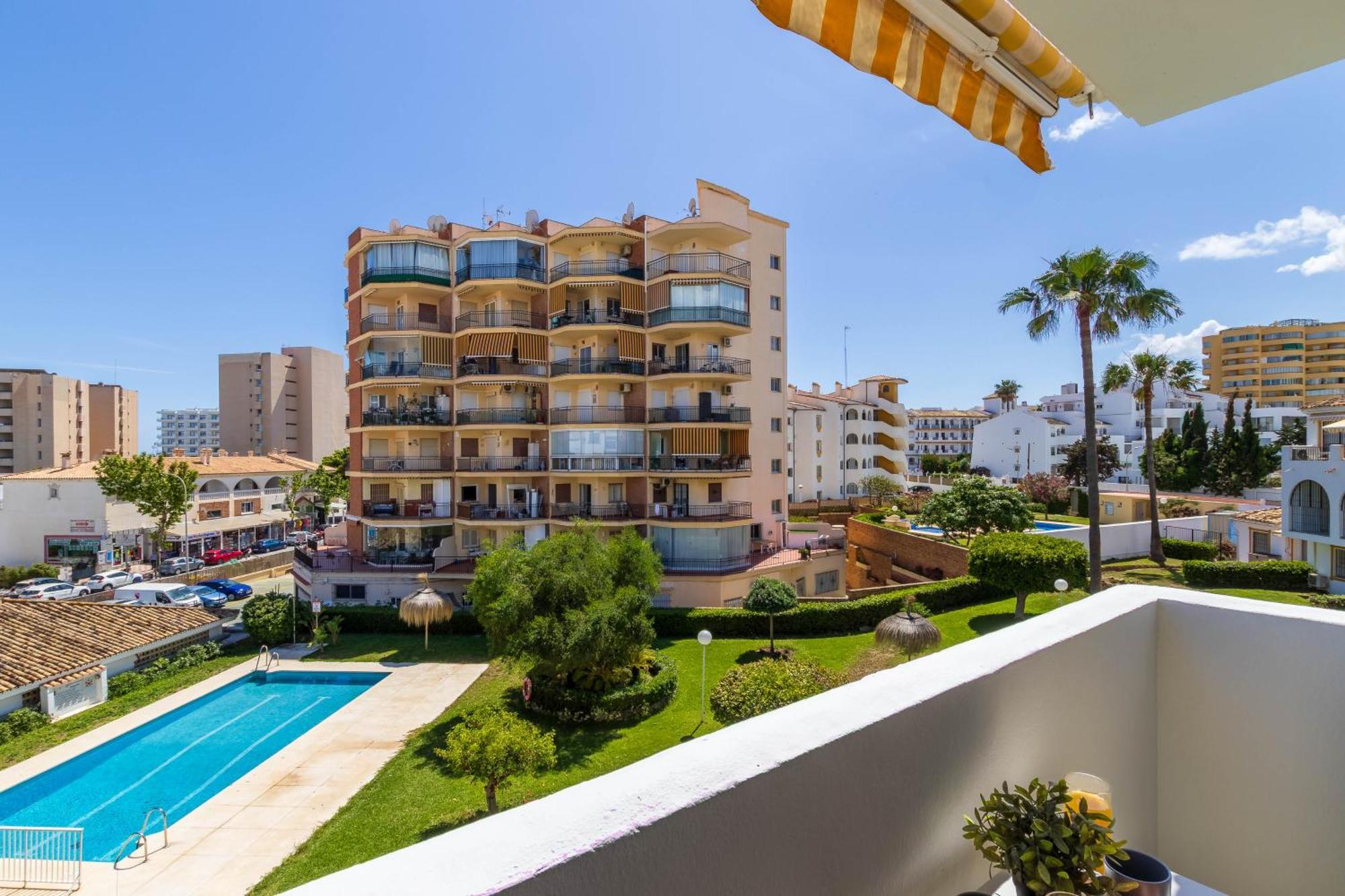 Erisa 52 By Ivi Real Estate Lägenhet Torremolinos Exteriör bild
